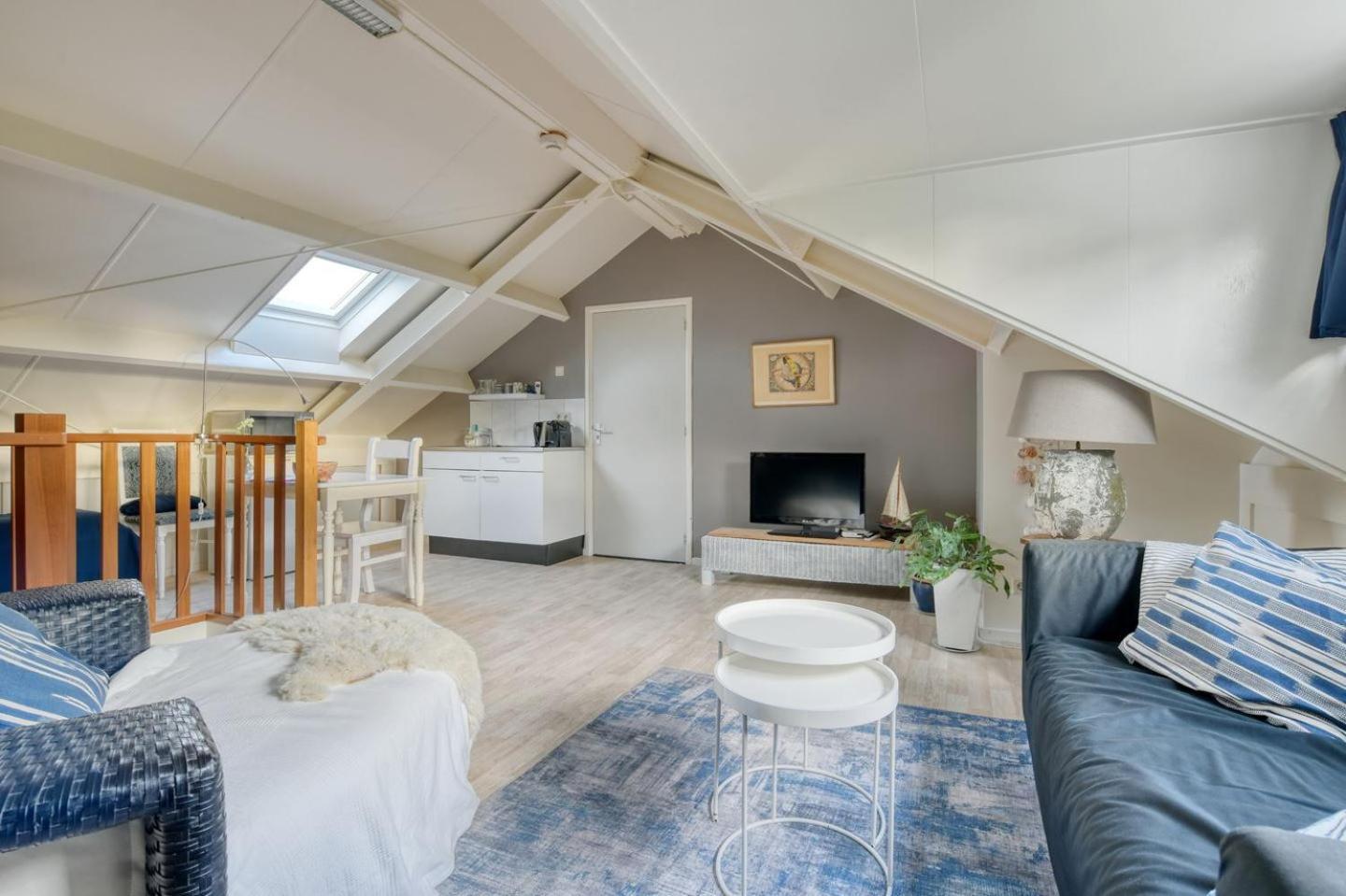 Borneman Buitenhof - Privé Appartement Houten Extérieur photo