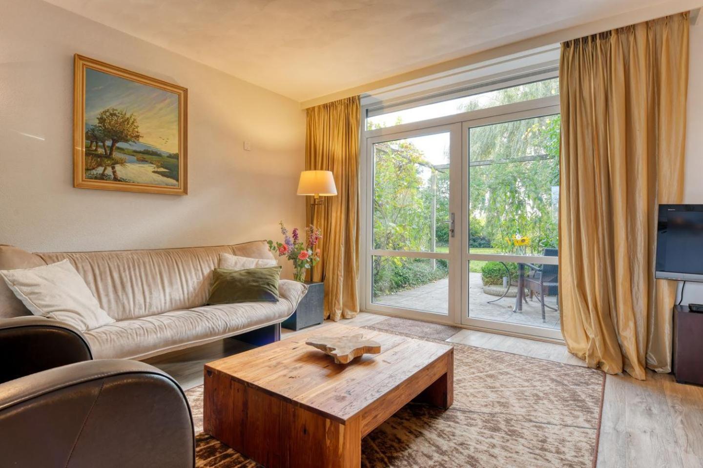 Borneman Buitenhof - Privé Appartement Houten Extérieur photo